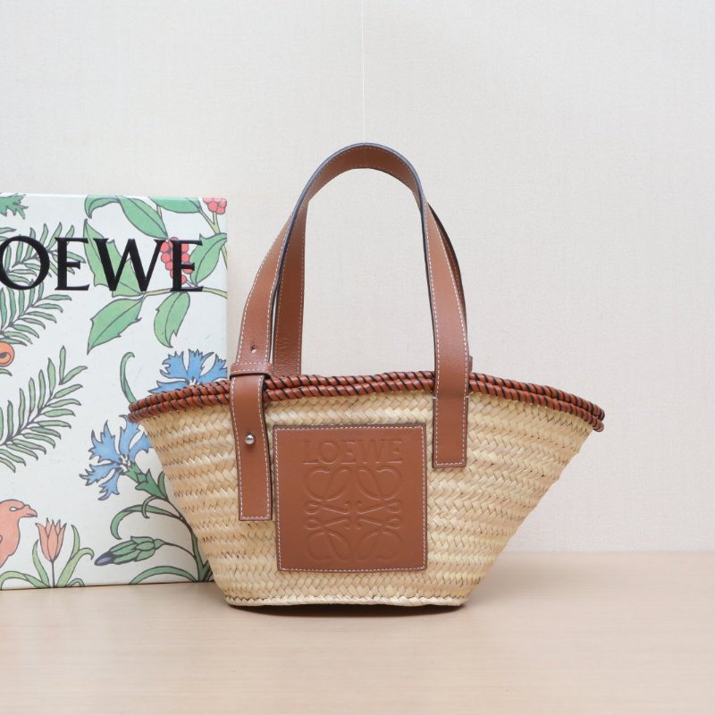 LOEWE 棕色草編羅意威皮標LOGO包肩背包-0