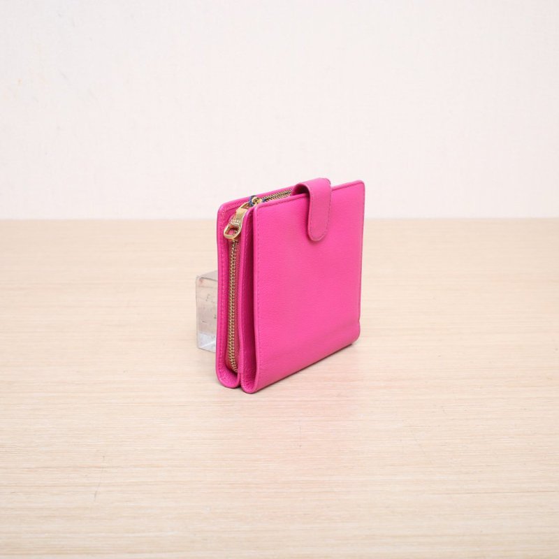 LOEWE 玫紅牛皮拉鏈翻折錢包肩背包-4