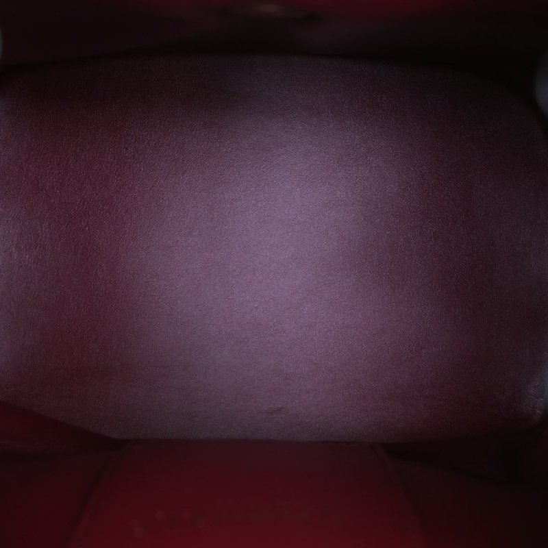 CHANEL 黑色羊皮晶片開金扣23k隱藏款經典菱格紋雙肩包肩背包-4