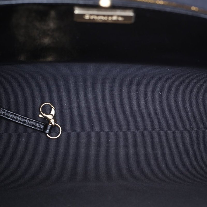 CHANEL 31Bag中號橫版36黑色羊皮晶片開金扣肩背包-3