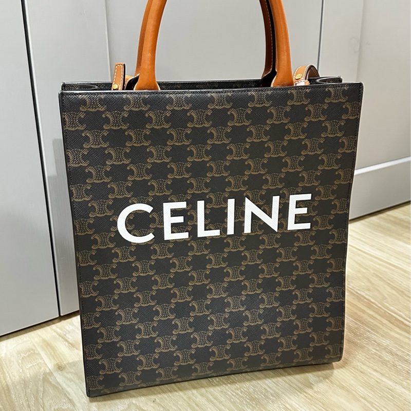 CELINE老花經典琴譜包A4 斜揹肩揹手提可、超新！-1