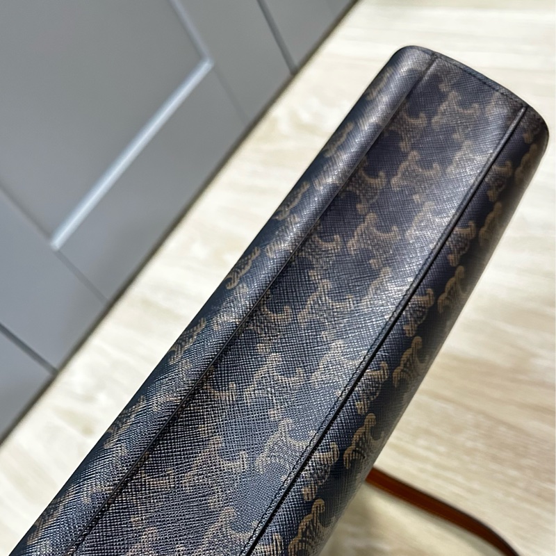 CELINE老花經典琴譜包A4 斜揹肩揹手提可、超新！-8