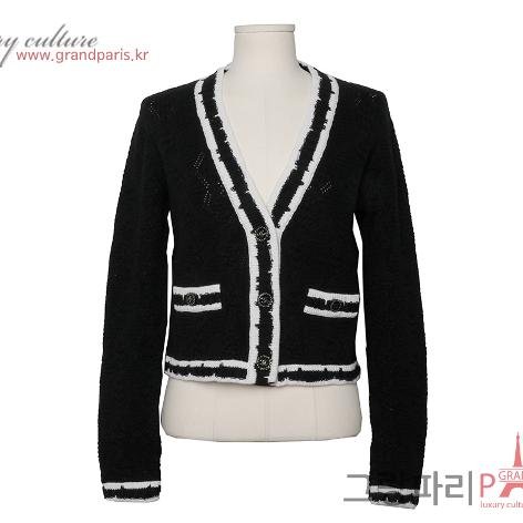 Chanel 22 C 早春渡假系列兩口袋開襟衫-0