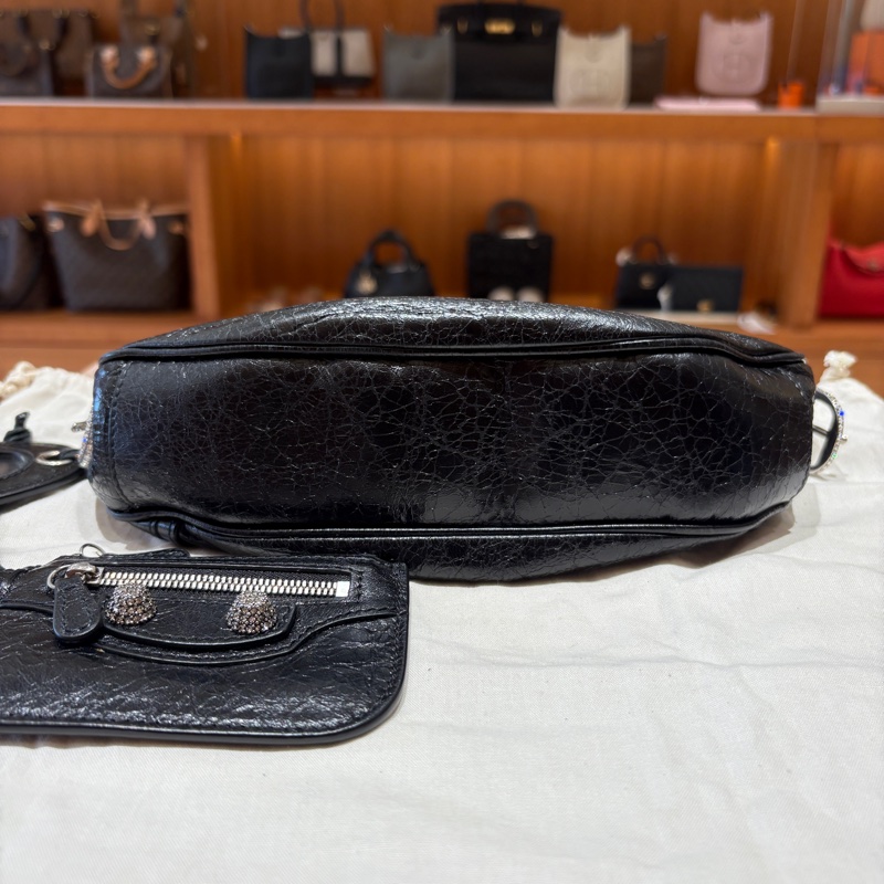 【潮流女神小廢包】Balenciaga XS Le Cagole 經典心型吊牌包｜鑽釦元素設計｜街拍必備 IT BAG｜台中市現貨-2