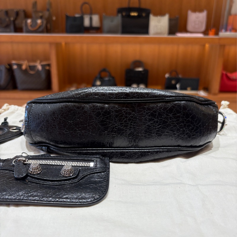 【潮流女神小廢包】Balenciaga XS Le Cagole 經典心型吊牌包｜鑽釦元素設計｜街拍必備 IT BAG｜台中市現貨-8