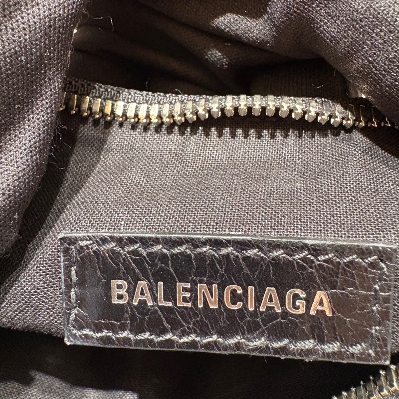 【潮流女神小廢包】Balenciaga XS Le Cagole 經典心型吊牌包｜鑽釦元素設計｜街拍必備 IT BAG｜台中市現貨-10