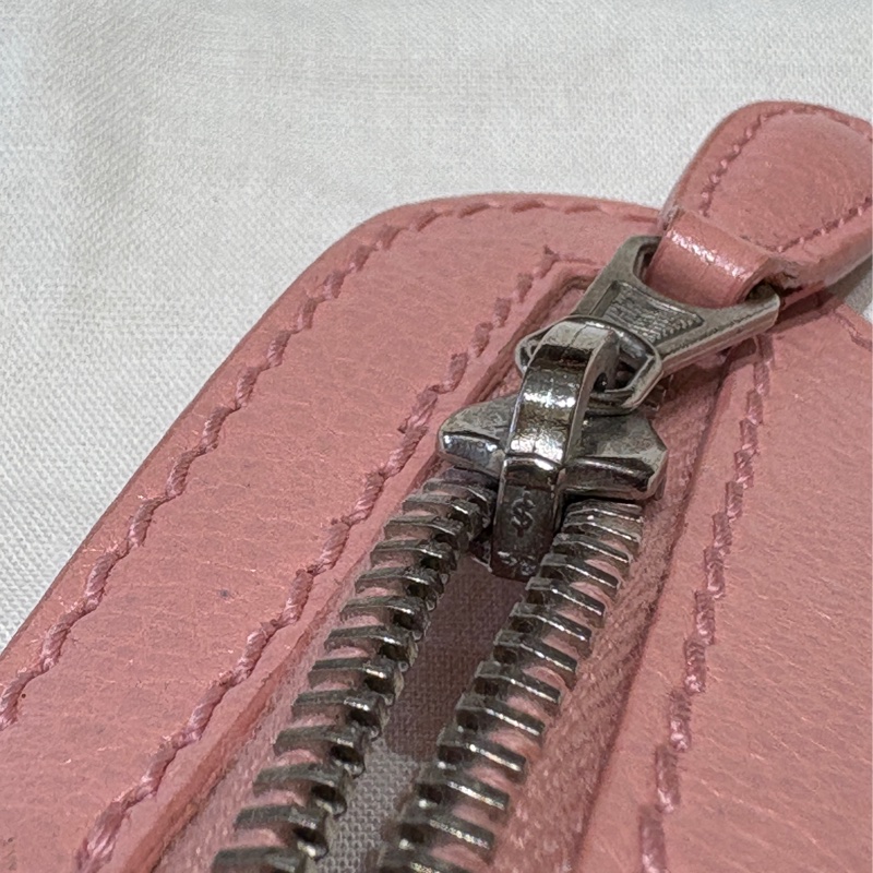 【時尚收藏・經典回歸】BALENCIAGA Mini City 迷你機車包｜柔霧粉色｜復古經典設計｜輕盈隨行款-10