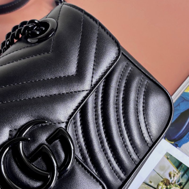 ::GUCCI:: 黑釦GG Marmont 黑色皮革肩背包 斜背包 小號22公分-8