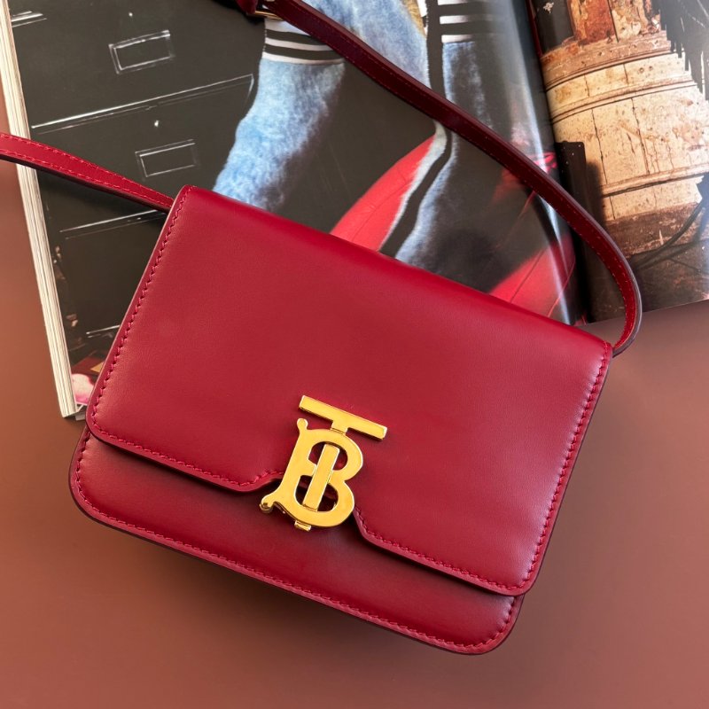 ::BURBERRY:: 楓葉紅色小型皮革 TB 斜背小包 小方包-0