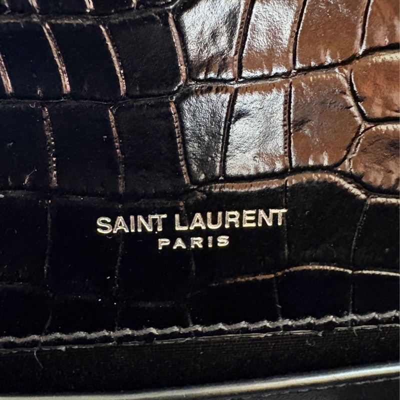 【奢華夜色、經典不敗】Saint Laurent YSL Kate 晚宴包|鱷魚壓紋小牛皮|銀鍊肩背包|經典 YSL 金屬流蘇設計-8