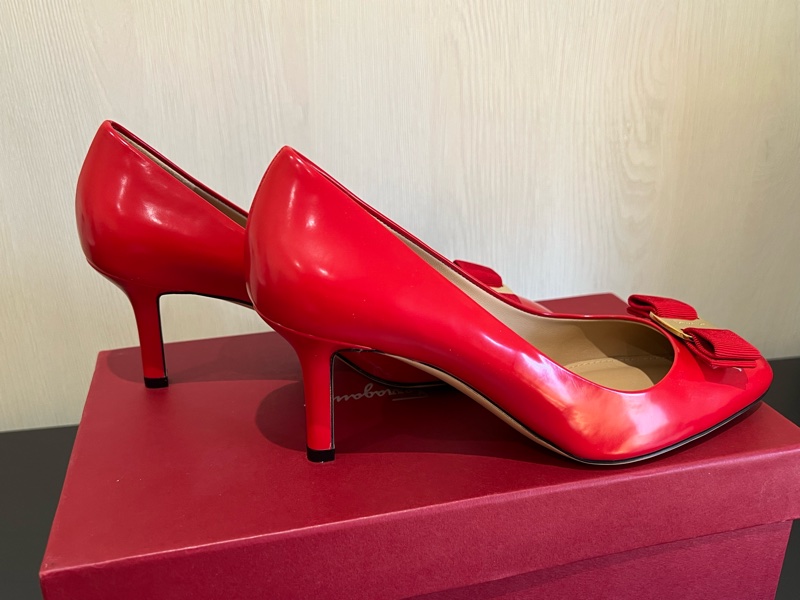 Salvatore Ferragamo 菲拉格慕 超美紅色漆面跟鞋 晚宴鞋 婚鞋（全新）-3