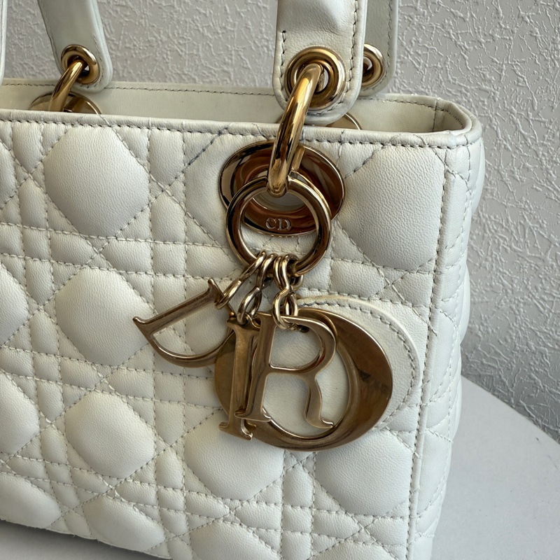 Dior 黛妃 白色就是很有氣質🤍-1