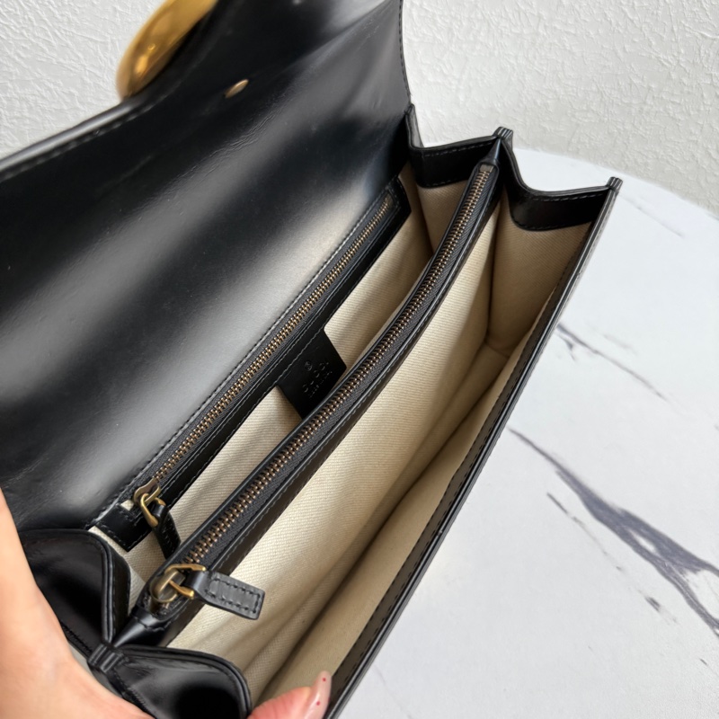 Gucci限量經典愛心斜背包 買十幾萬-10