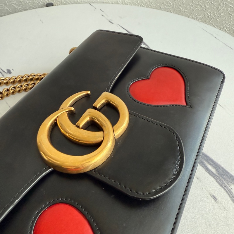 Gucci限量經典愛心斜背包 買十幾萬-16