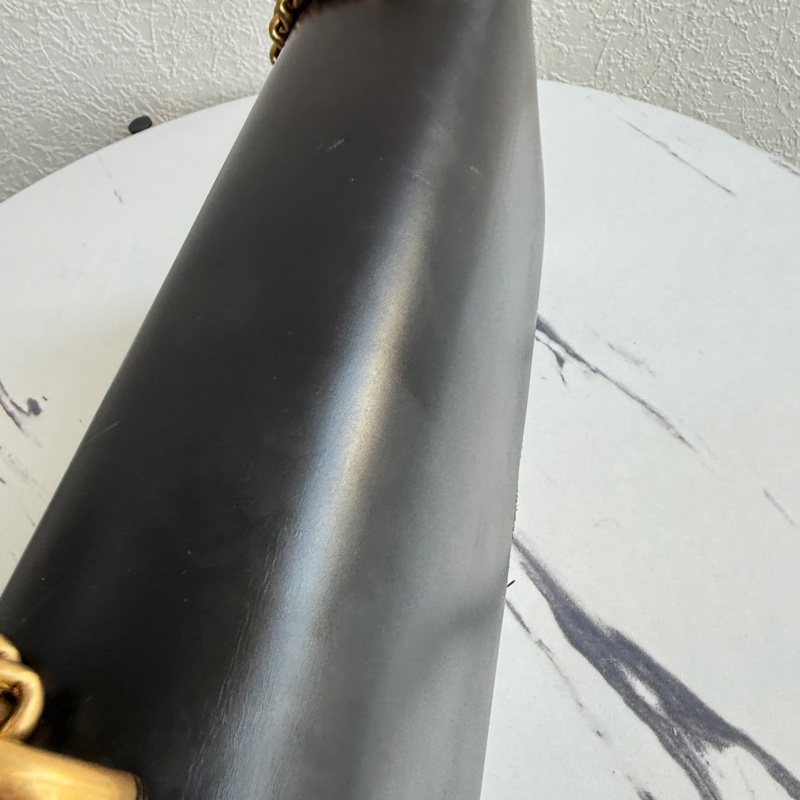 Gucci限量經典愛心斜背包 買十幾萬-17