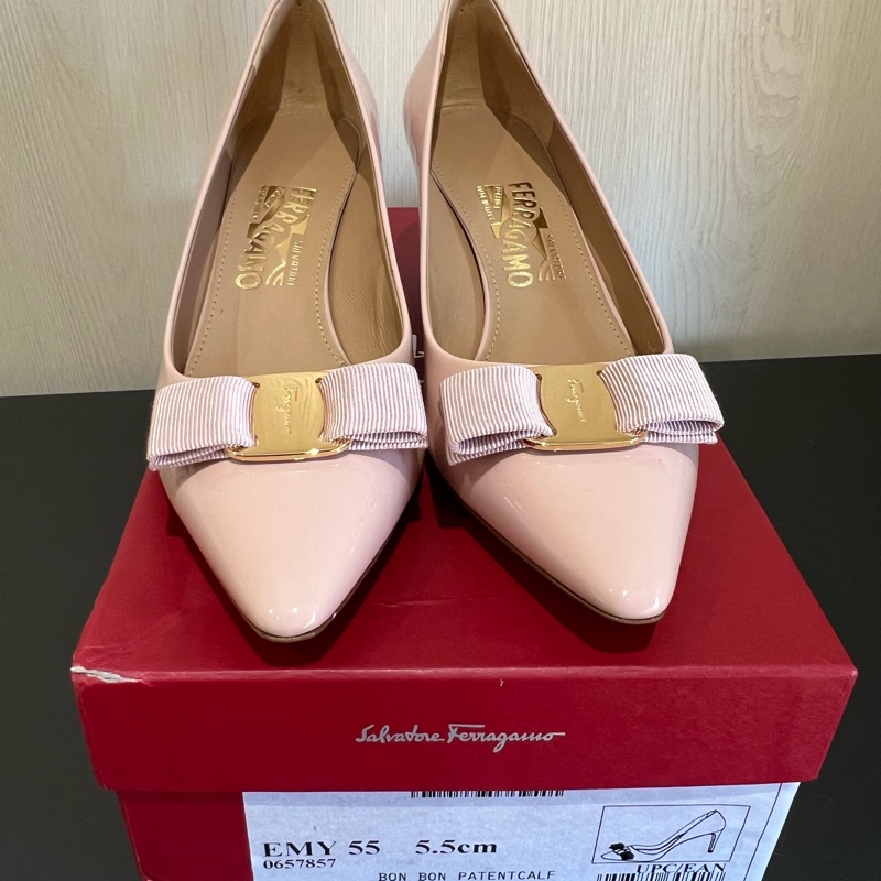 Salvatore Ferragamo 菲拉格慕 粉嫩漆面跟鞋 晚宴鞋 婚鞋（全新）-1