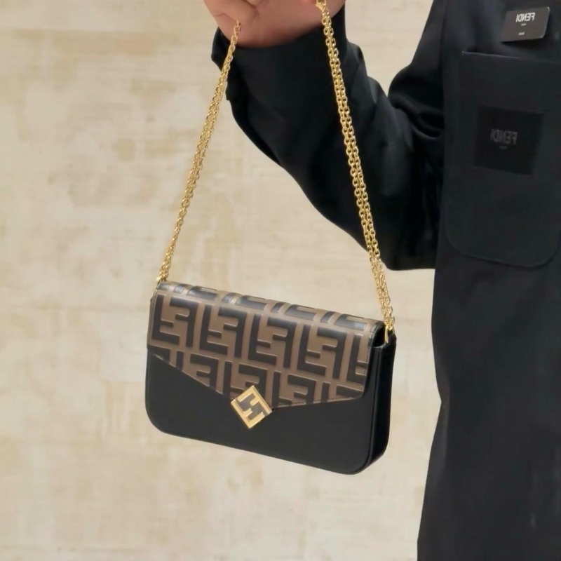 Fendi FF Diamond bag-6