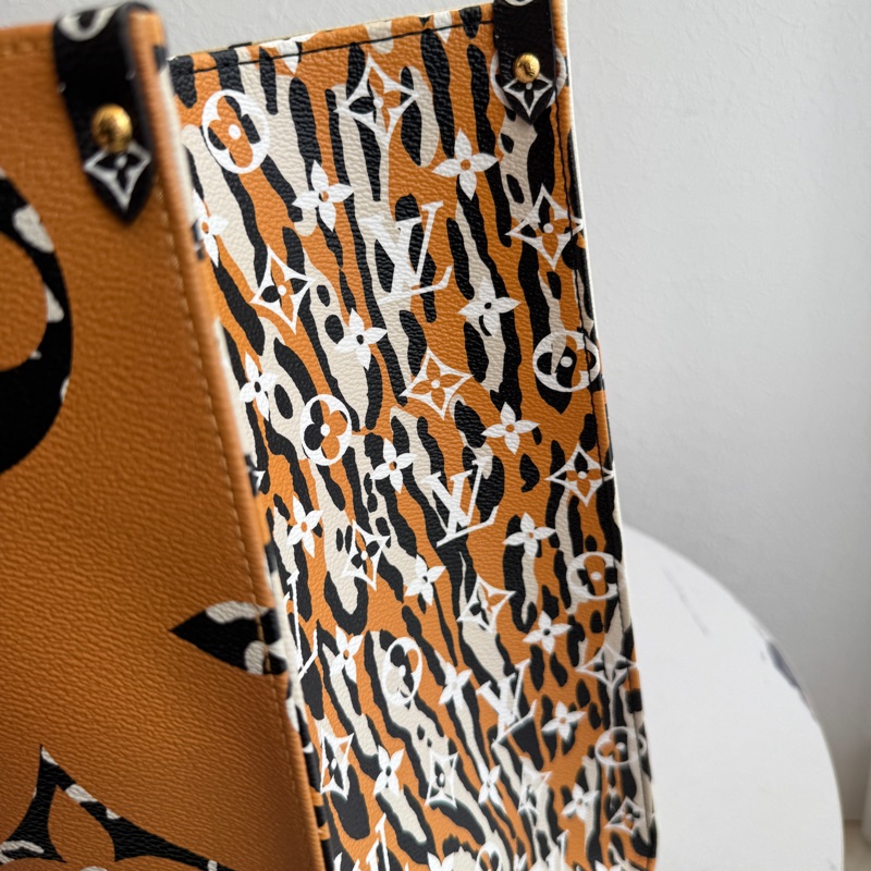 lv on the go GM 限量款 雙色豹紋-12