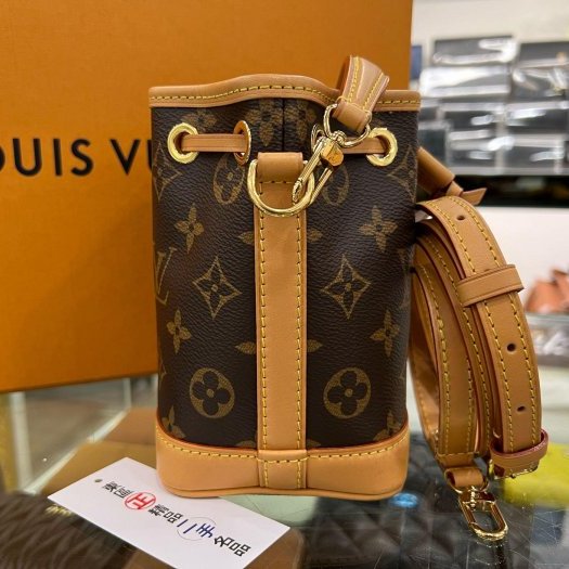 東區正精品㊣ LV M81266 NANO NOE 迷你字紋束口水桶包手提斜背兩用包 RZ5944-5