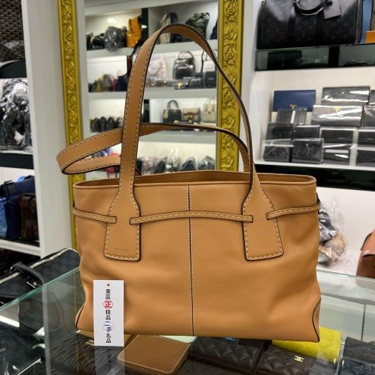 東區正精品㊣TODS 駝色小牛皮三層拉鍊肩背包 RZ5694-6