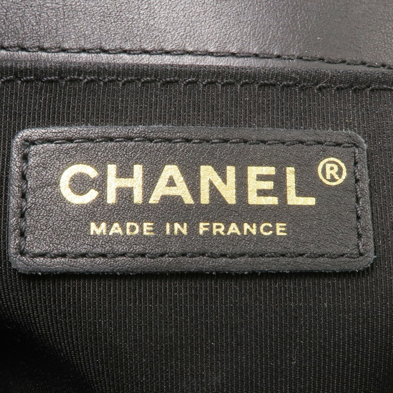 CHANEL 羊皮皮革Boy 20金扣鏈帶肩背袋-16