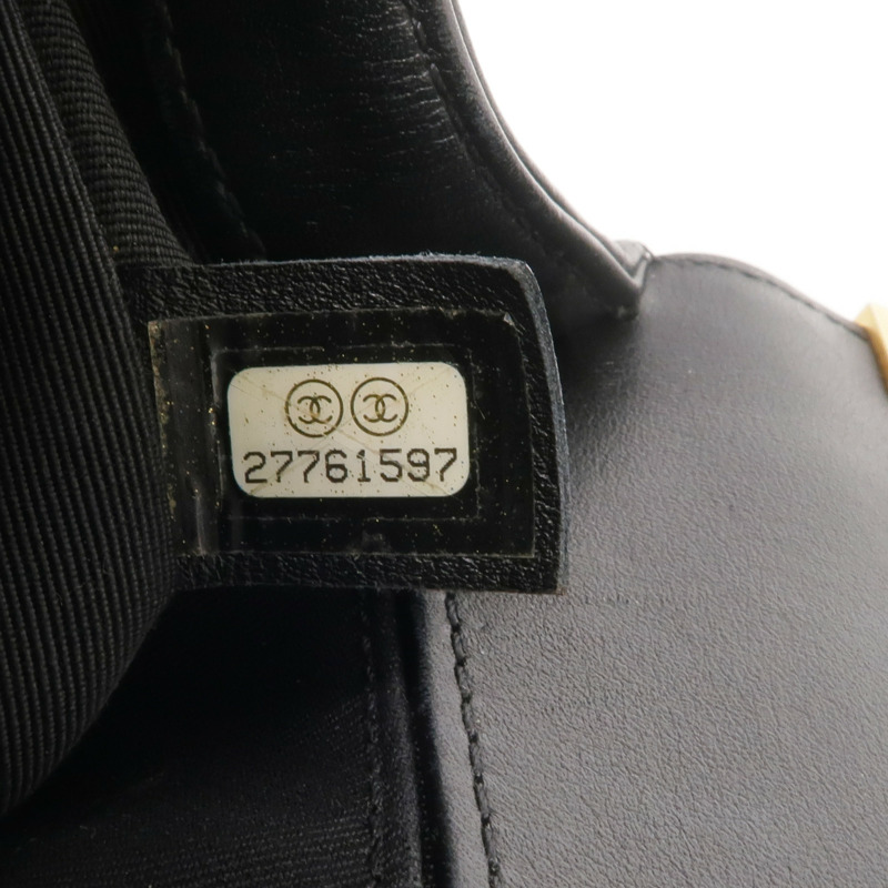 CHANEL 羊皮皮革Boy 20金扣鏈帶肩背袋-17