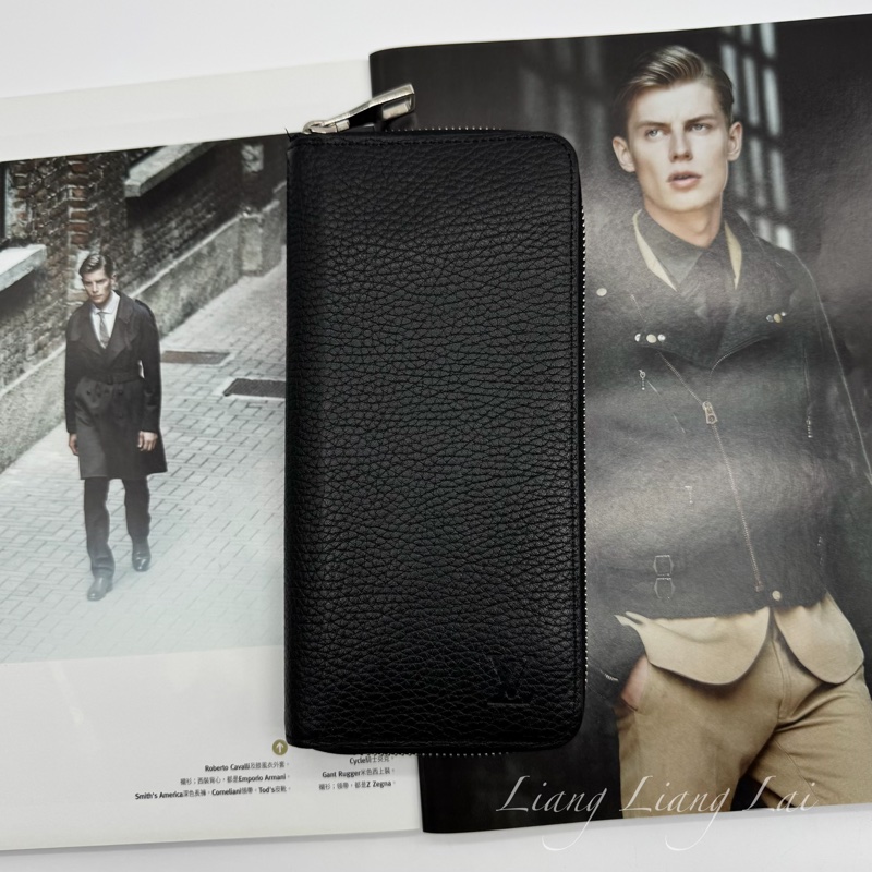 LOUIS VUITTON LV Taurillon小牛皮黑色拉鍊長夾-0