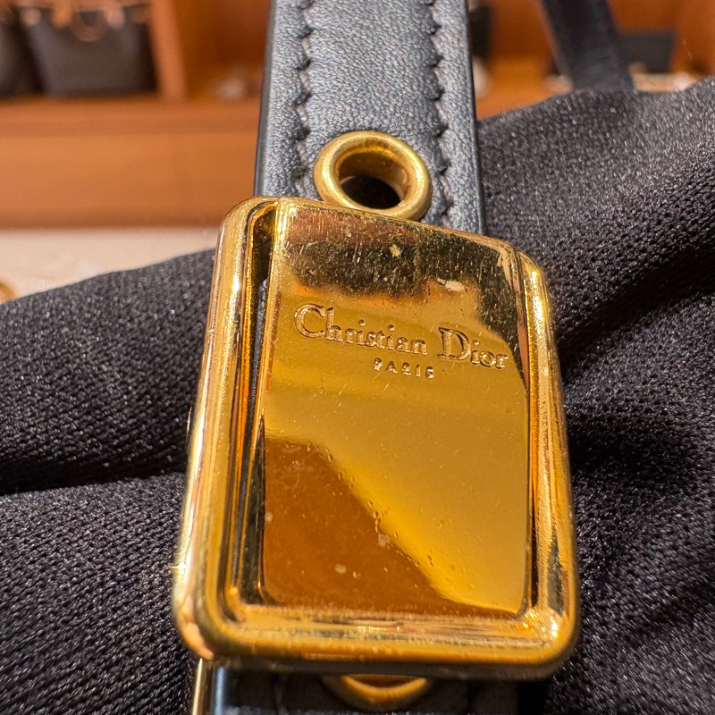 【經典緹花，摩登再詮釋】Dior 30 Montaigne 緹花鏈條包｜Oblique 壓印圖騰｜金屬 CD Logo｜深藍色斜背包-11