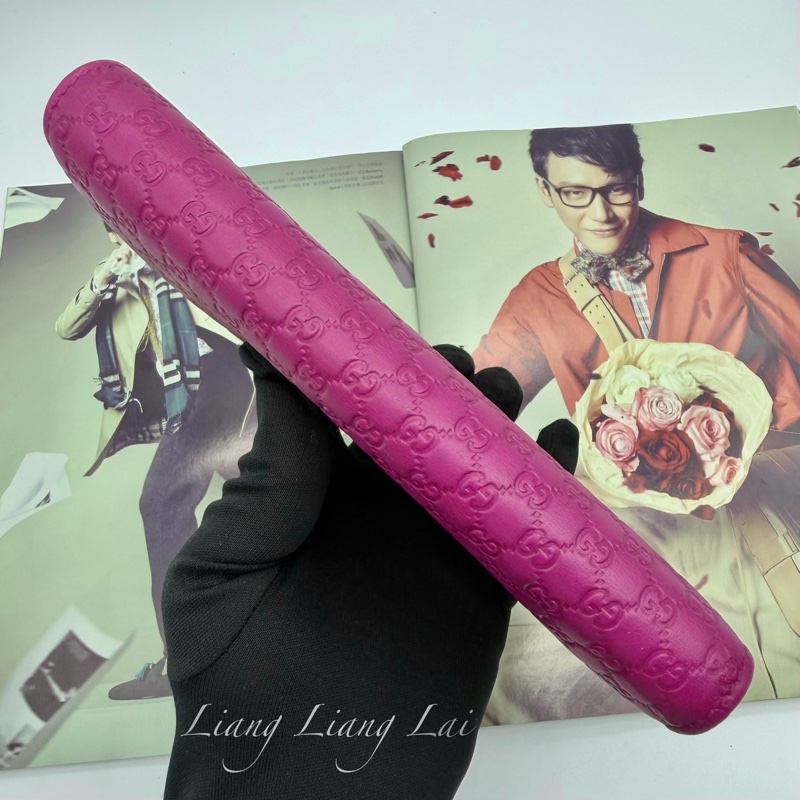 GUCCI 古馳Guccissima 壓紋瑰紅色翻蓋扣式長夾-18