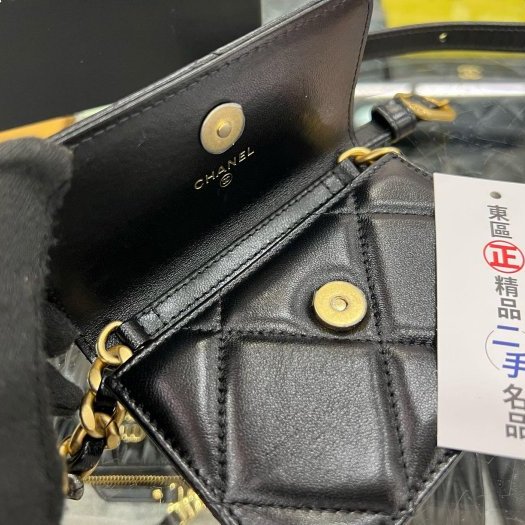 東區正精品㊣CHANEL 19 AP2522 近全新香奈兒黑色大菱格紋山羊皮銀扣金銀鍊小廢包斜背包 RZ569-5