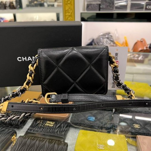 東區正精品㊣CHANEL 19 AP2522 近全新香奈兒黑色大菱格紋山羊皮銀扣金銀鍊小廢包斜背包 RZ569-7