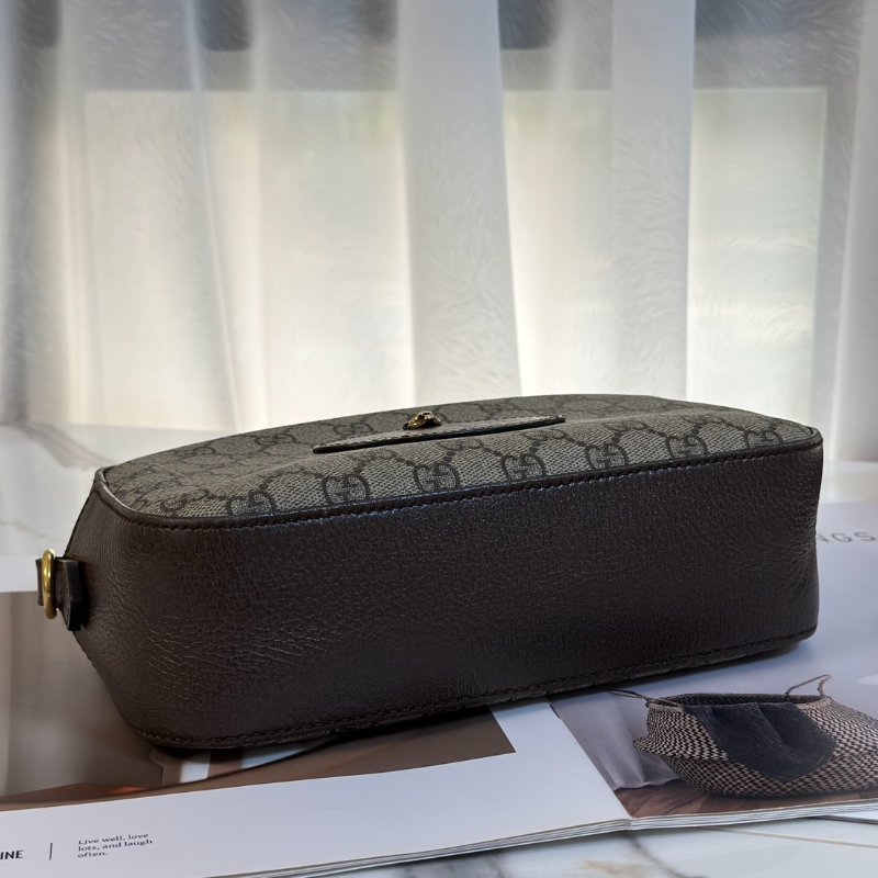 GUCCI Superme虎頭老花相機包-6