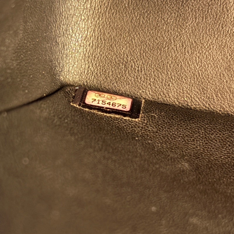 【經典不敗、雋永優雅】CHANEL Jumbo Classic Flap|黑色荔枝皮 CF30|金屬雙C金扣|香奈兒口蓋包-7