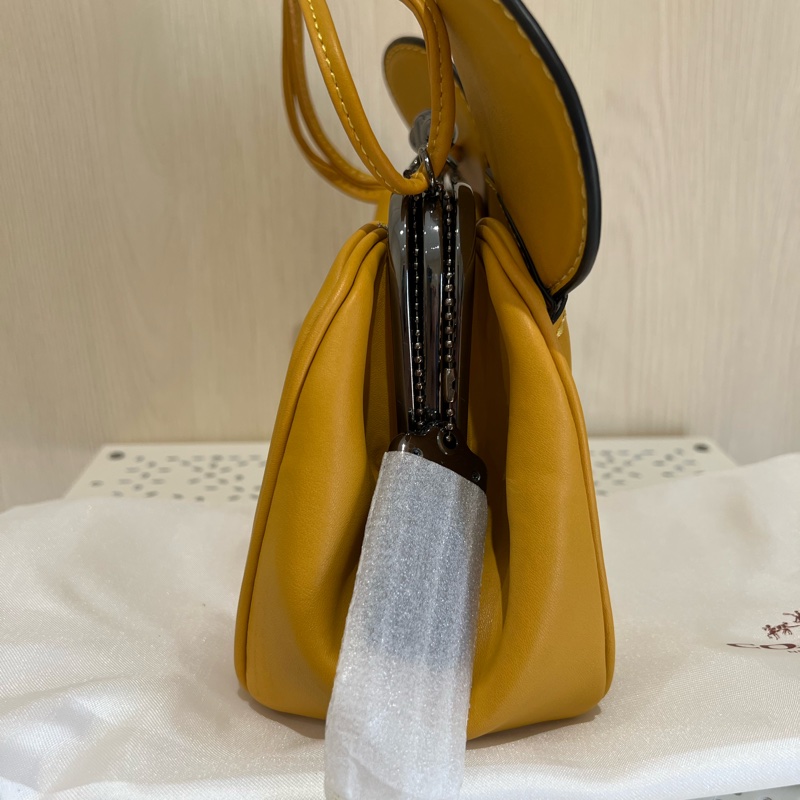 Coach*Disney 聯名芥末黃米奇包 孫芸芸同款 手提包 斜背包（全新收藏品）-2
