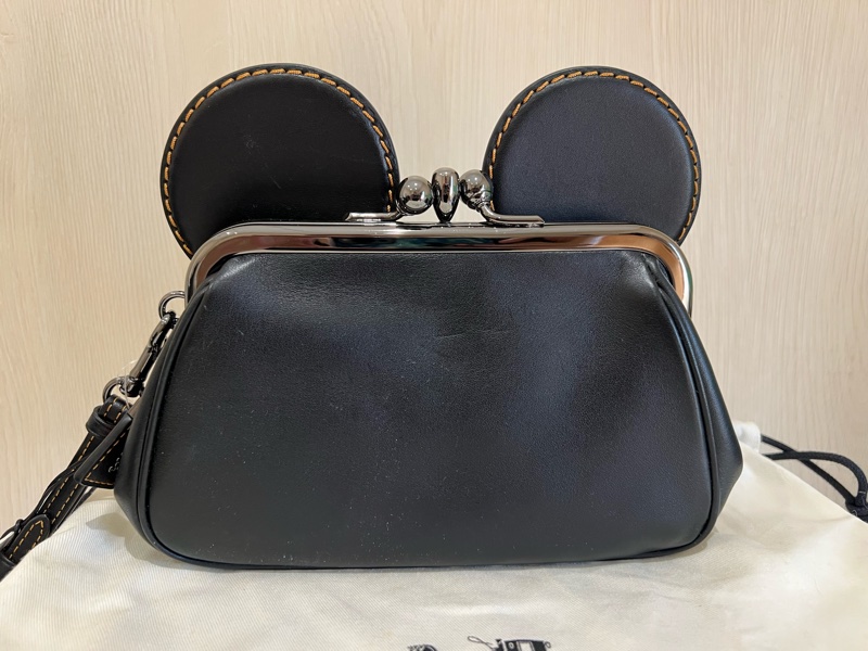 Coach*Disney 聯名黑色米奇手拿包（全新收藏品）-1