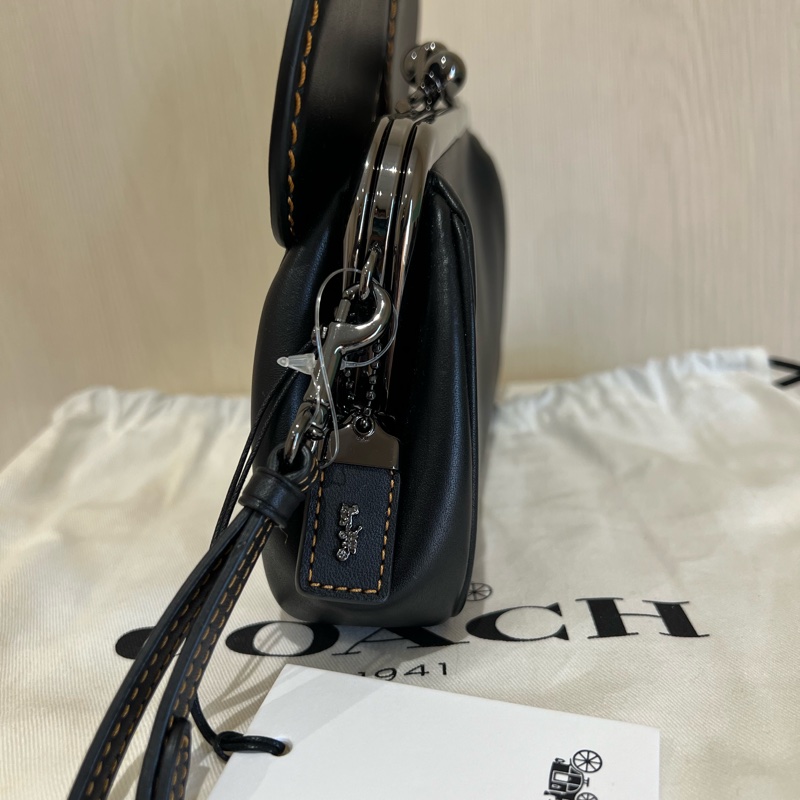 Coach*Disney 聯名黑色米奇手拿包（全新收藏品）-3