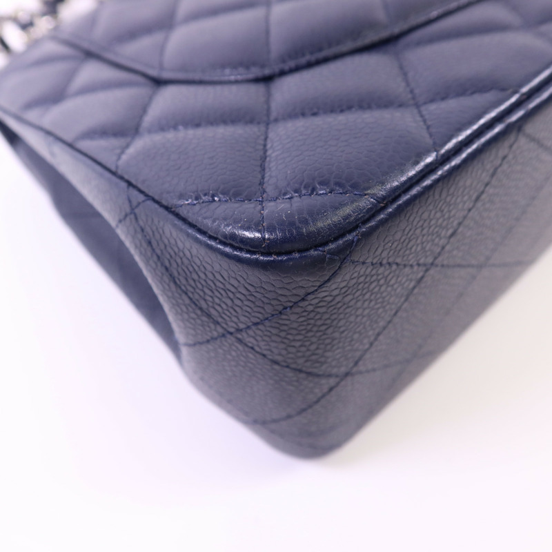 CHANEL 牛皮皮革Large Classic銀扣鏈帶肩背袋-15