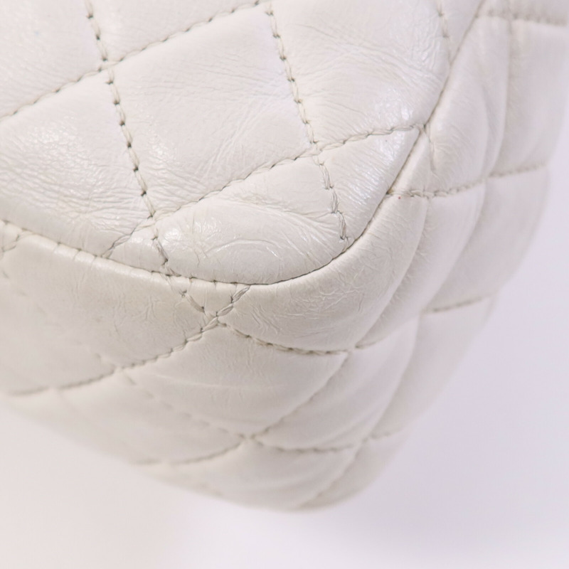 CHANEL 羊皮皮革Classique Valentine金扣鏈帶肩背袋-11