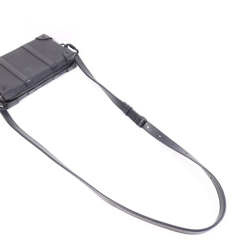 LOUIS VUITTON Monogram Taurillon Soft Trunk肩背袋-8