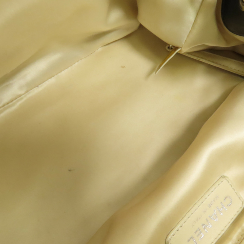 CHANEL 牛皮皮革West Accordion Flap Bag銀扣鏈帶肩背袋-16