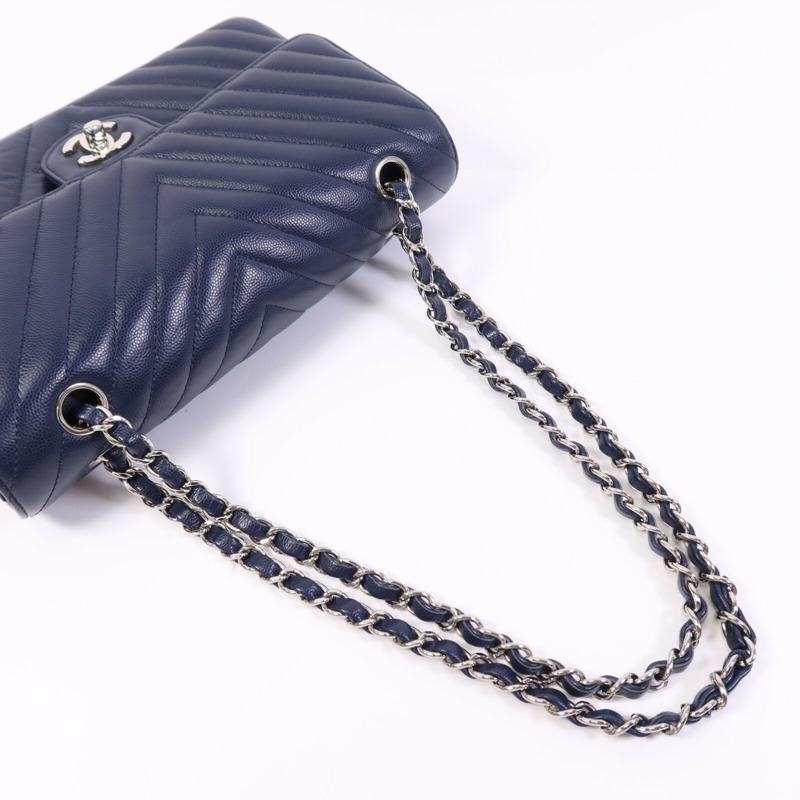 CHANEL 牛皮皮革Classic Flap Chevron銀扣鏈帶肩背袋-5