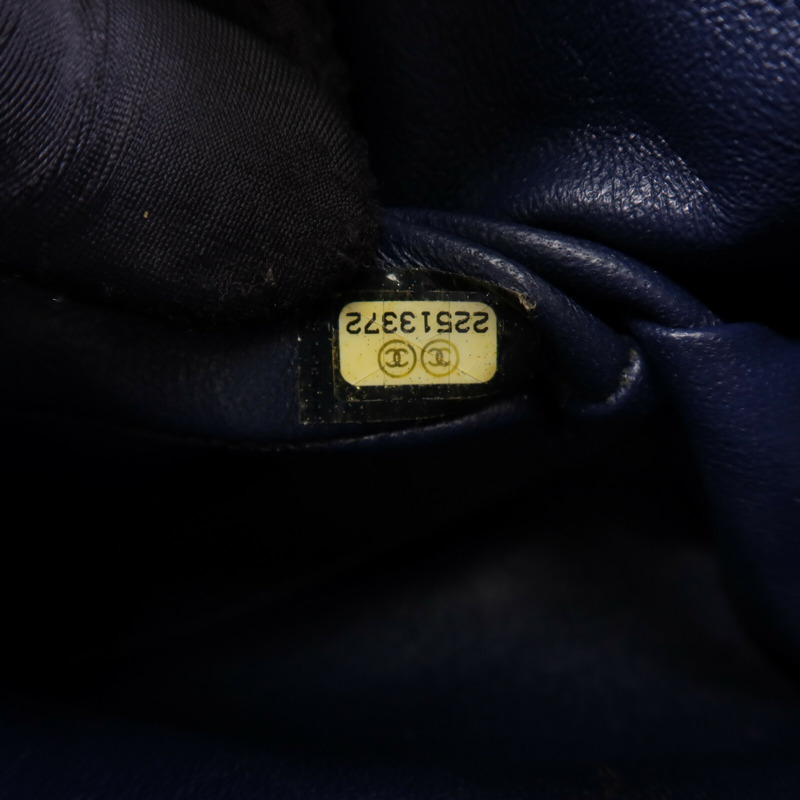 CHANEL 牛皮皮革Classic Flap Chevron銀扣鏈帶肩背袋-16