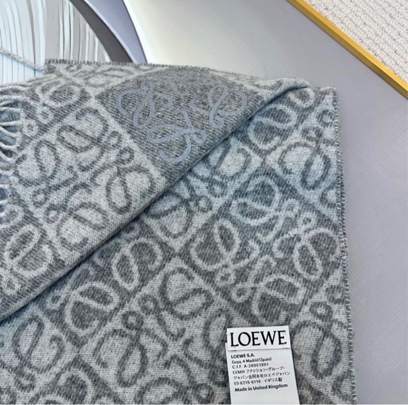 【全❤️】LOEWE Anagram scarf羅意威羊絨羊毛刺繡 圍巾頸巾女款 淺灰色 灰色-3