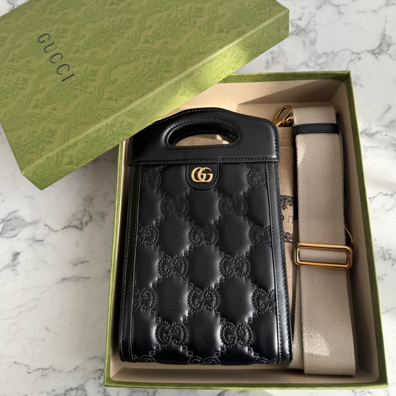 Gucci黑壓紋金雙G直立手提兩用包-0