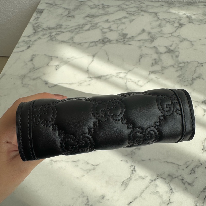 Gucci黑壓紋金雙G直立手提兩用包-5