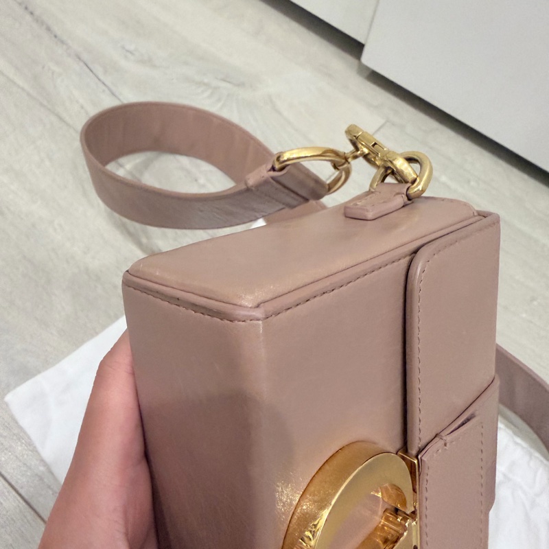 Dior蒙田mini box 肩背包-11