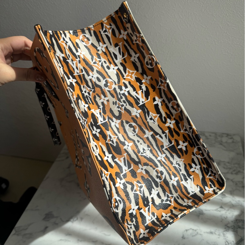 LV M44675豹紋雙面緹花on the go GM-2