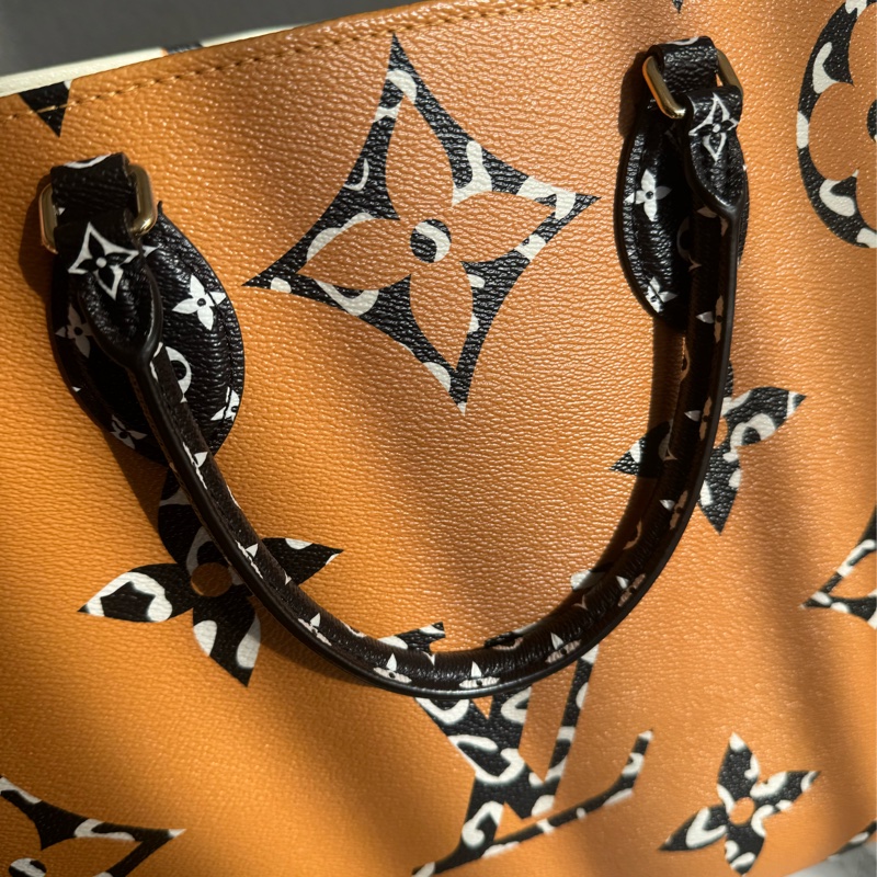 LV M44675豹紋雙面緹花on the go GM-15