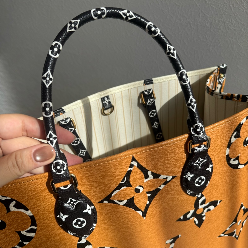 LV M44675豹紋雙面緹花on the go GM-16