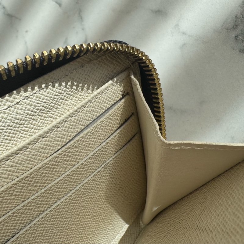 LV M44745豹紋ㄇ拉長夾-22